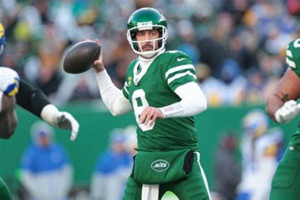 Aaron Rodgers and the New York Jets