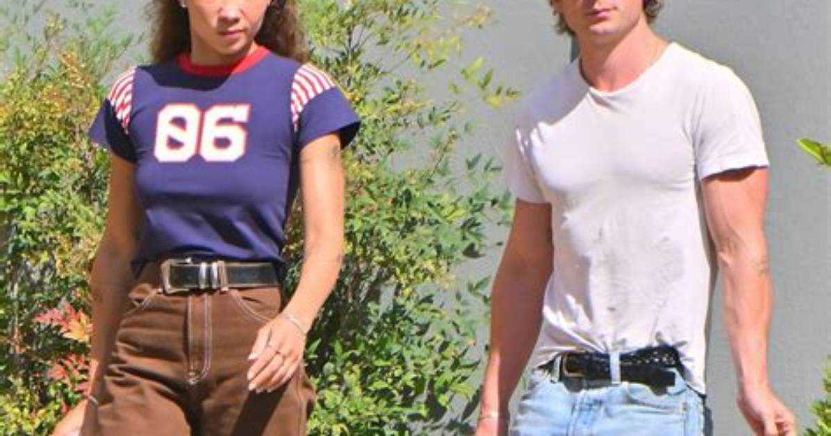 Are Jeremy Allen White and Ashley Moore Dating?