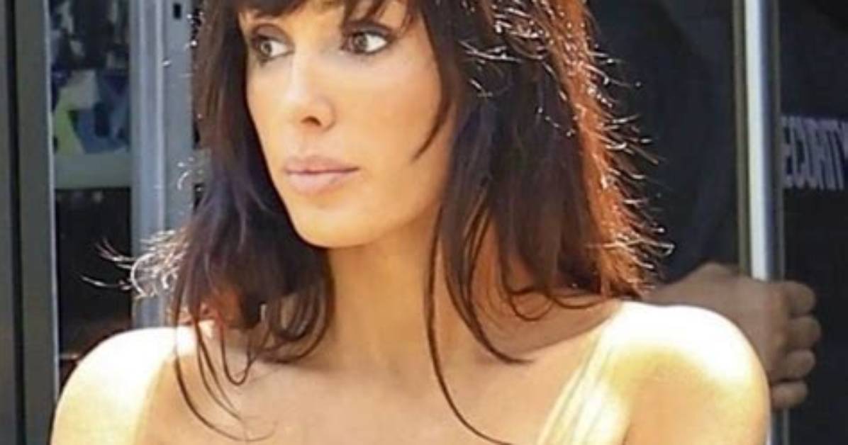 Bianca Censori's Enchanting Long Hair: a Style Icon