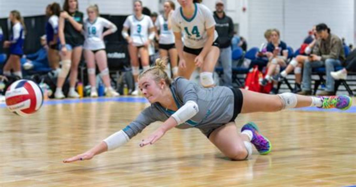 Carolina Miranda's Height Advantage in Volleyball