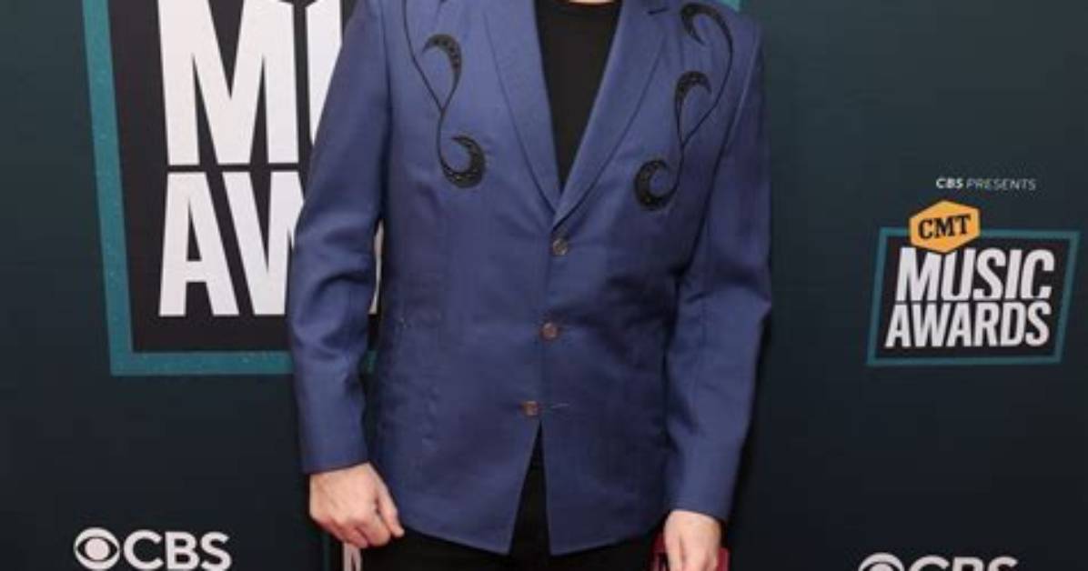 Cole Swindell Height, Weight, Net Worth, Age, Birthday, Wikipedia, Who, Nationality, Biography