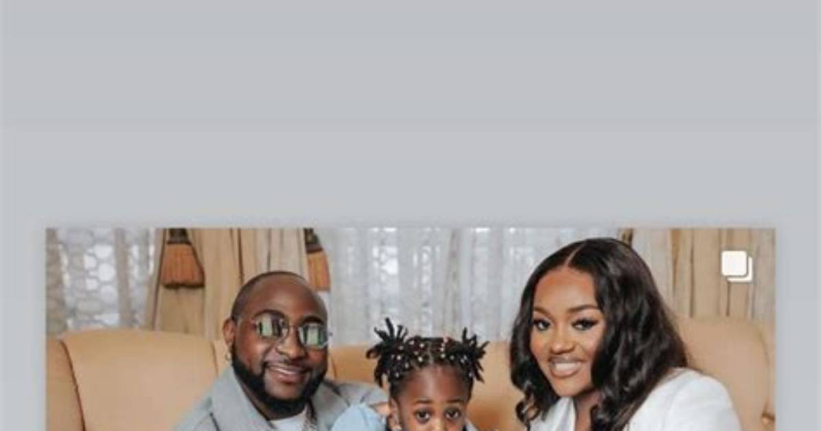 Davido Posts a Rare Family Photo with Chioma and Their Son, Ifeanyi.