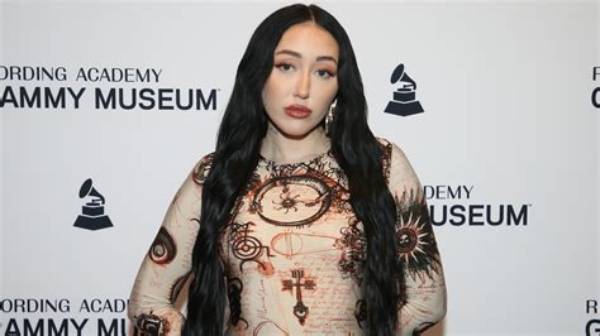 Decoding Noah Cyrus's Gender Identity: Unveiling the Enigma