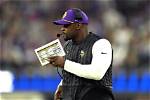 Definitive Guide to Brian Flores' Coaching Tenure with the Minnesota Vikings
