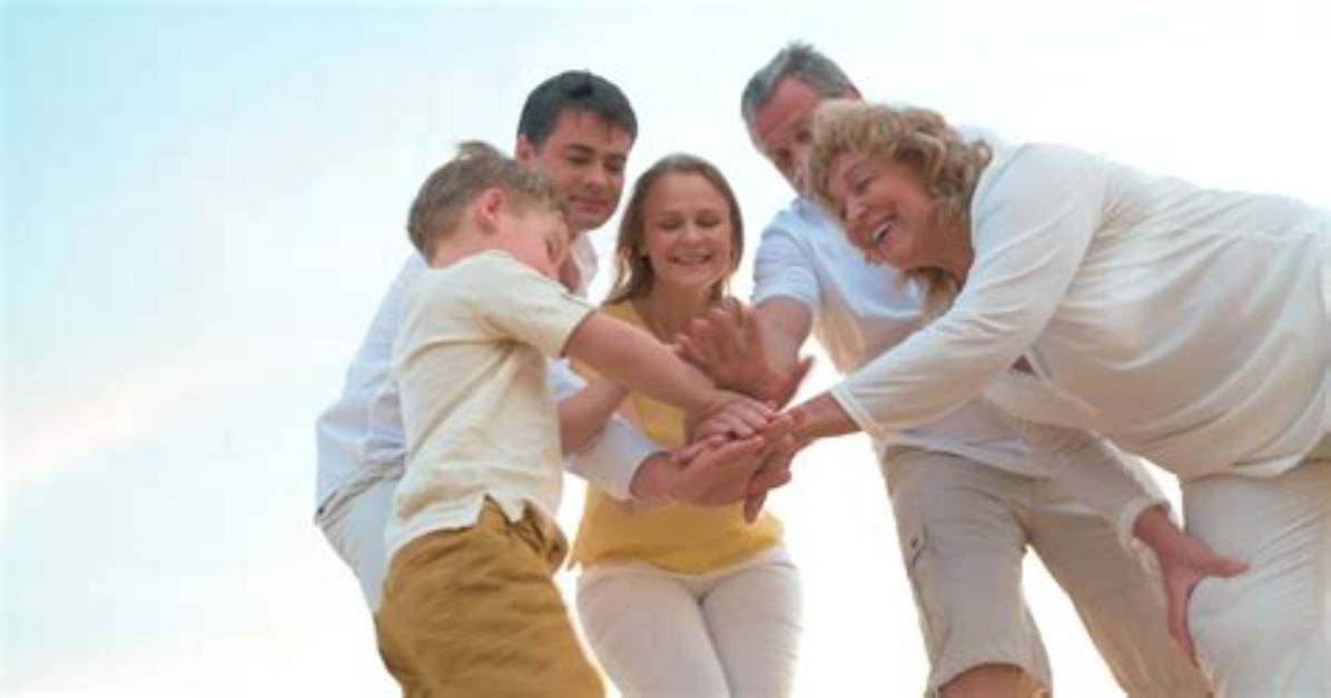 Discover Darwin Nez's Family: Close-Knit Bonds and Supportive Network