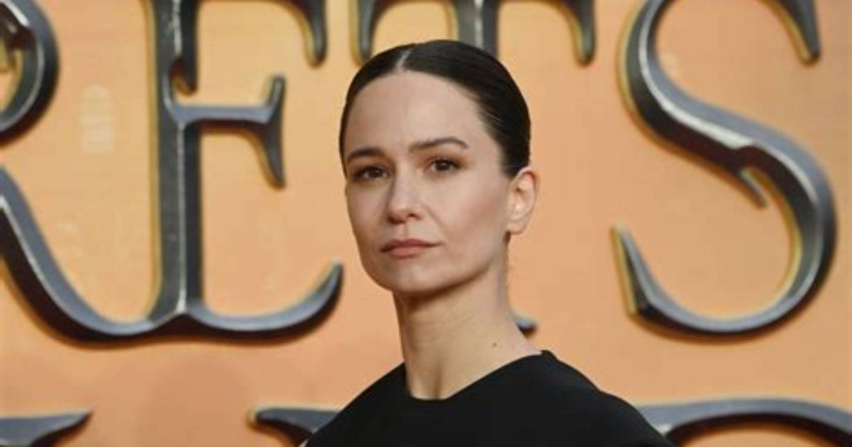 Discover the Enduring Strength of Katherine Waterston's Relationships