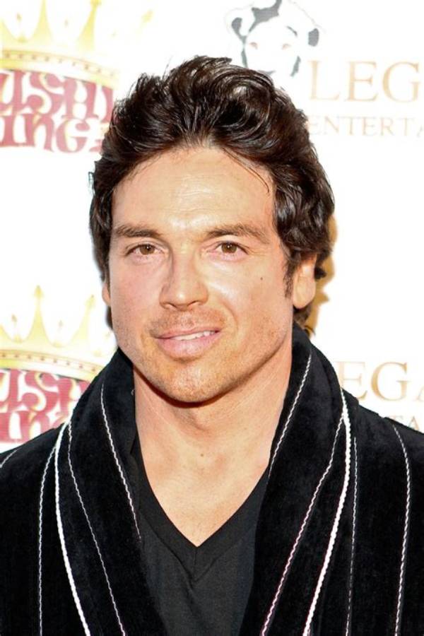 Discover the Marital Status of Jason Gedrick and Uncover Surprising Insights