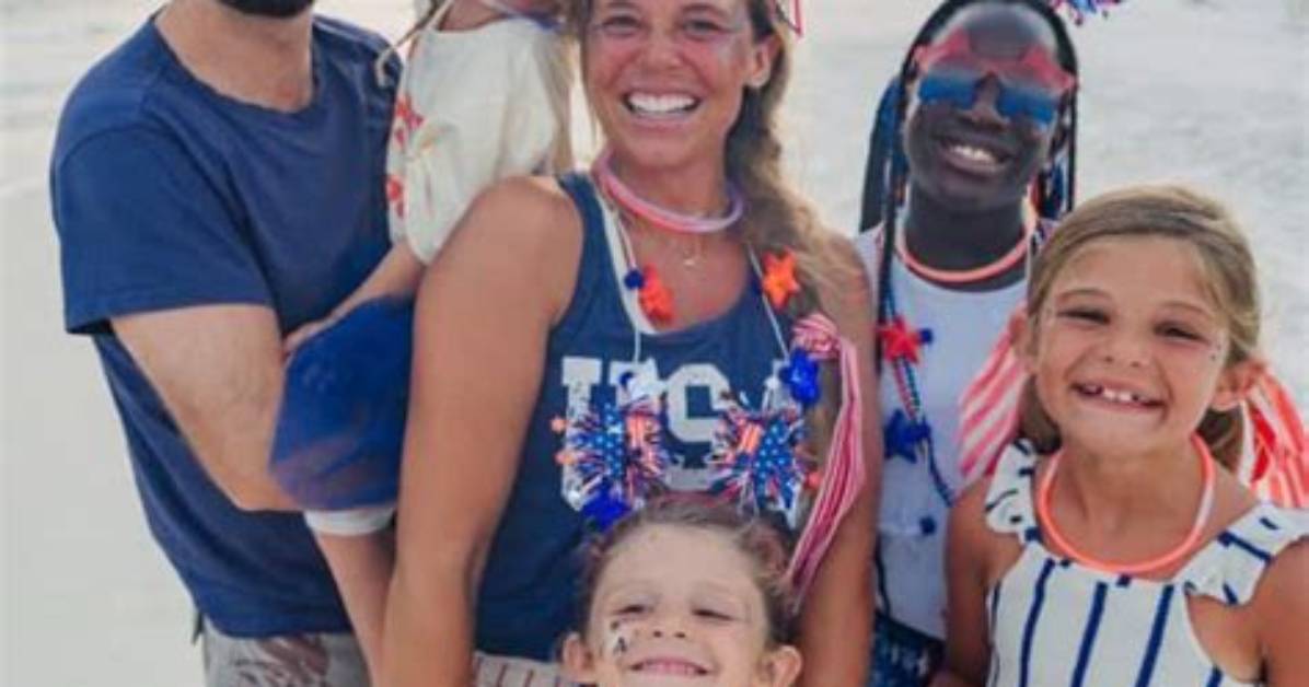 Discover Thomas Rhett's Close-Knit Family: a Peek into His Siblings' Lives