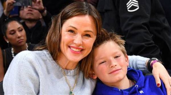 Discoveries and Insights Beyond "Jennifer Garner's Sister"