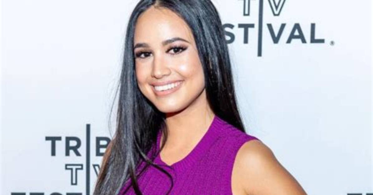 Emily Tosta Height, Weight, Net Worth, Age, Birthday, Wikipedia, Who, Nationality, Biography