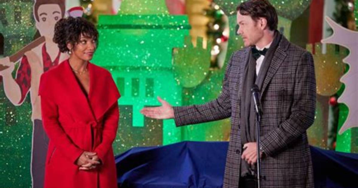 Enchanting Tales: the Magic in Mistletoe Cast
