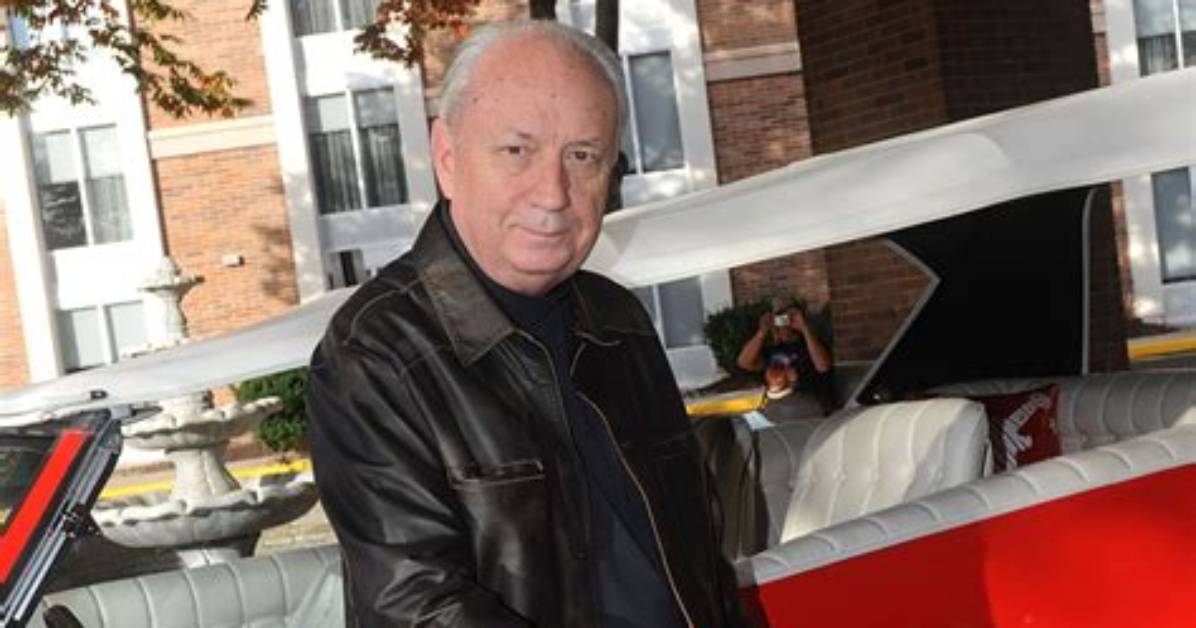 Estimating Mike Nesmith's Net Worth: a Comprehensive Analysis