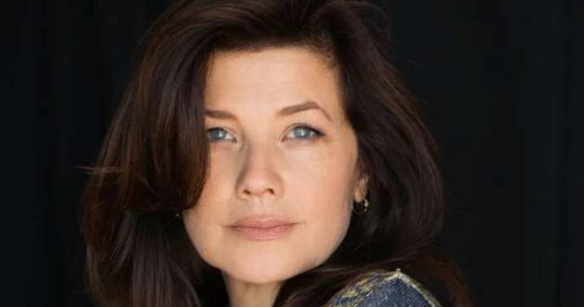 Exploring Daphne Zuniga's Net Worth and Financial Success