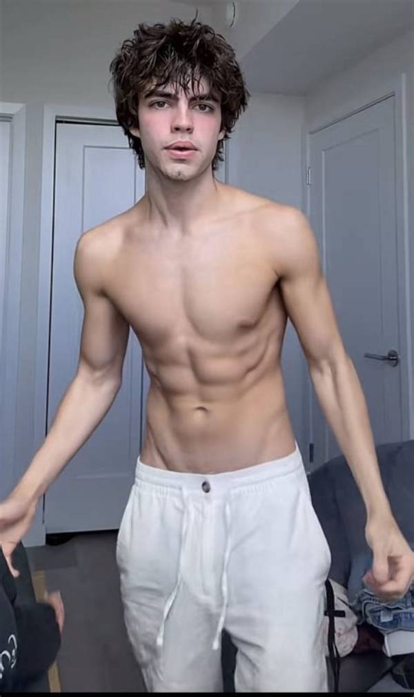 Exploring "Dillon Latham Pictures 14"