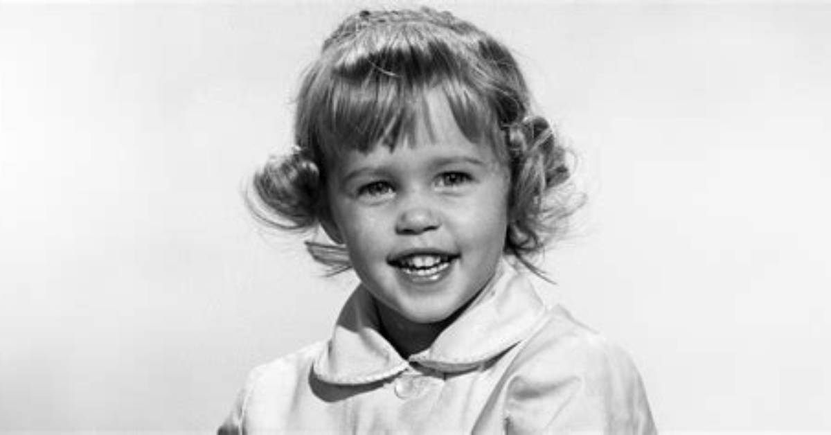 Exploring Her Journey from Child Star to Rising Actress