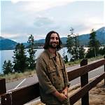 Exploring the Heartwarming Ties of Noah Kahan's Family