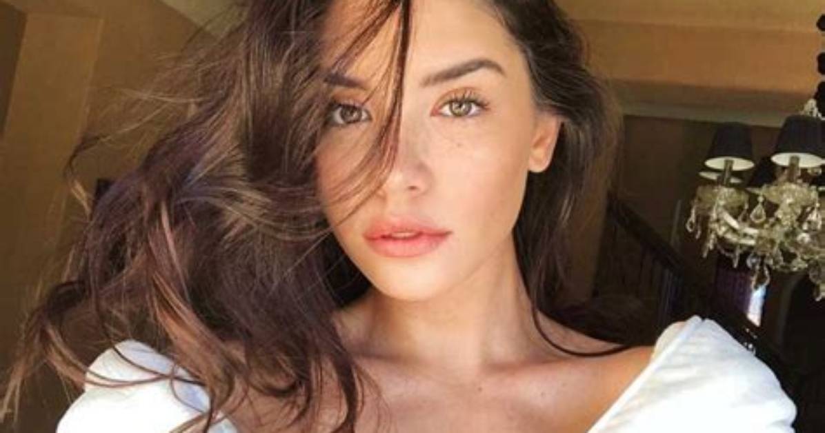 Grace Moorea Phillips Height, Weight, Net Worth, Age, Birthday, Wikipedia, Who, Nationality, Biography