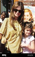 Hattie Elizabeth Bilson – Rachel Bilson’s Sister Is 20-Year's-Old