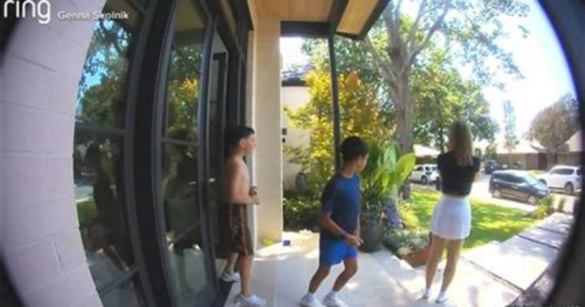 Heartwarming Moments: the Kid and Mom Cctv Video Original