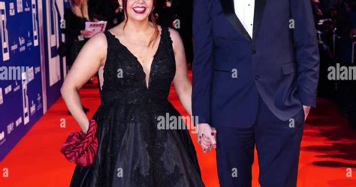 Internet Couples Roxanne Hoyle and Ladbaby Net Worth in 2022 Will Surprise You