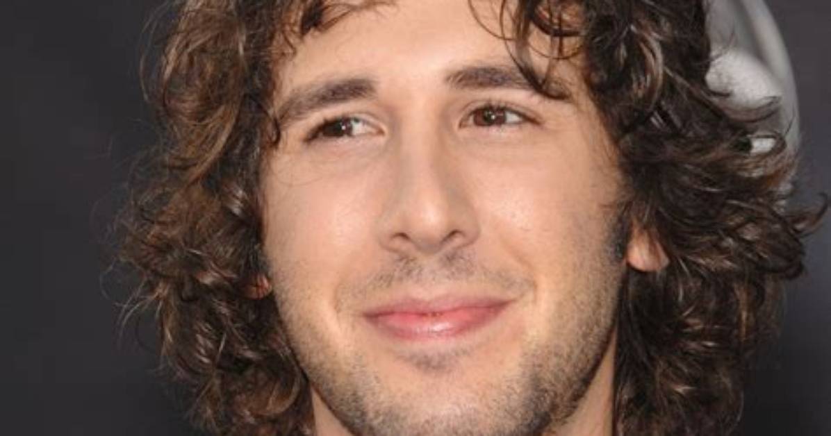 Is Josh Groban Gay? Age, Height, Net Worth