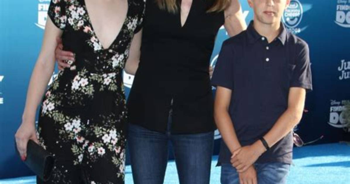 Jane Leeves' Children's Ages Revealed
