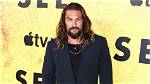 Jason Momoa Bares Butt While Stripping Down to Hawaiian Malo: I ‘Don’t Like Wearing Clothes Anymore’