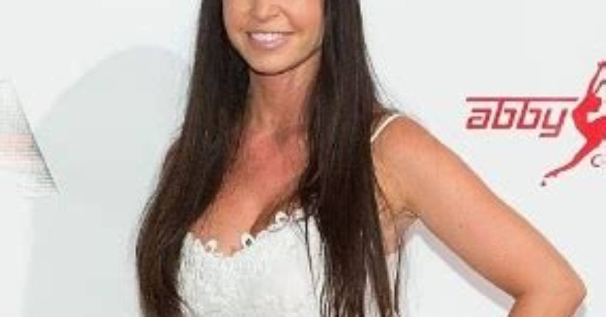Karly Girard Height, Weight, Net Worth, Age, Birthday, Wikipedia, Who, Nationality, Biography