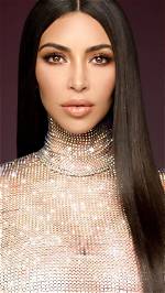Kim Kardashian Is a Stunning ‘Single Lady’ at Beyoncé’s Birthday Party, Kanye West Not in Attendance