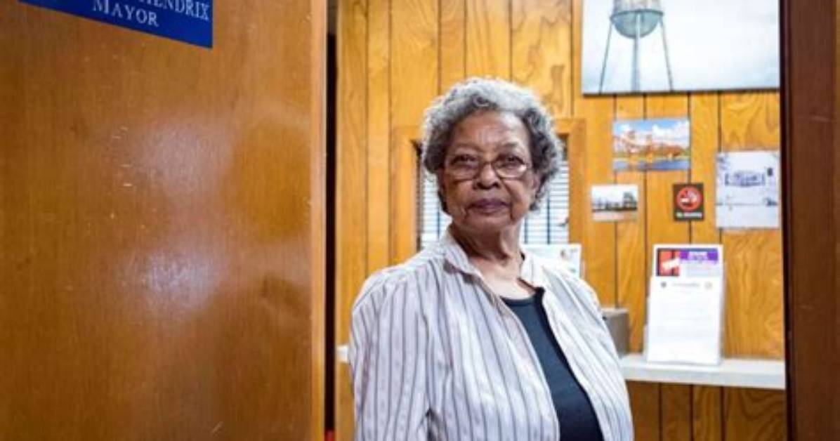 Mayor of Louisiana, Velma Hendrix, 84, Dies in a Fatal Car Accident