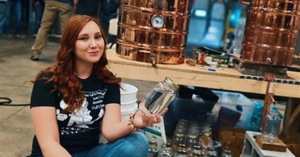 Meet Moonshiner Amanda: the Trailblazing Woman of 'Moonshiners'