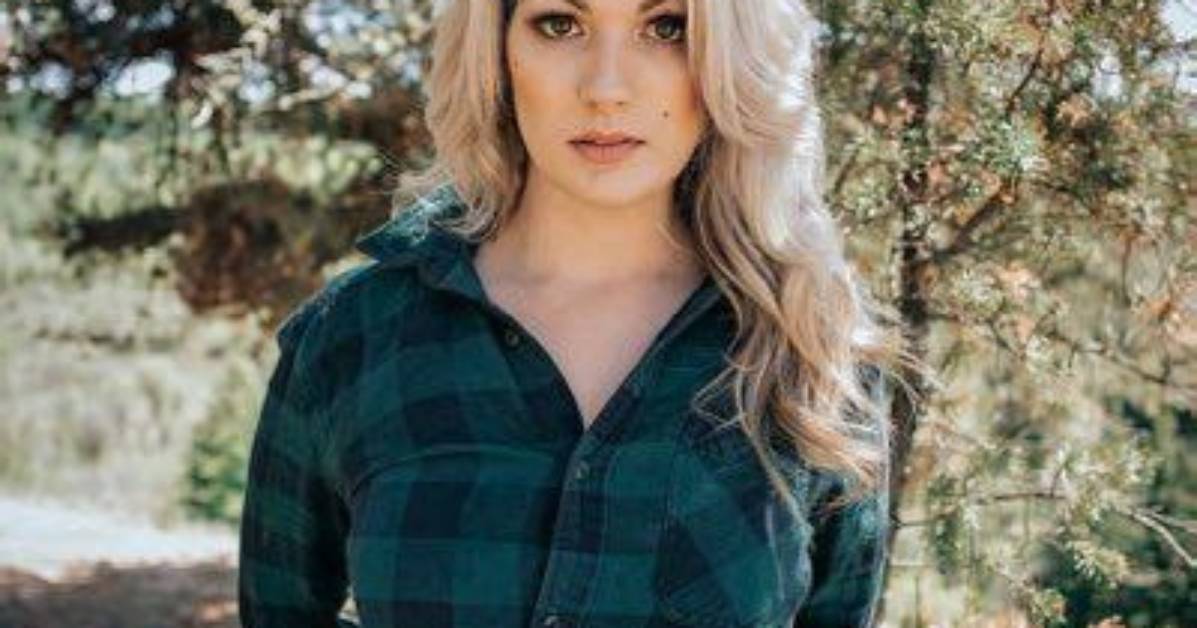 Nikki Rae Hallow Height, Weight, Net Worth, Age, Birthday, Wikipedia, Who, Nationality, Biography