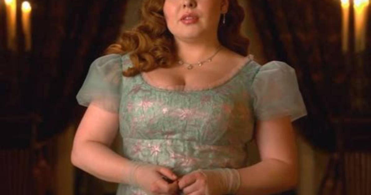 Penelope Featherington: Transformation in the Mirror's Gaze
