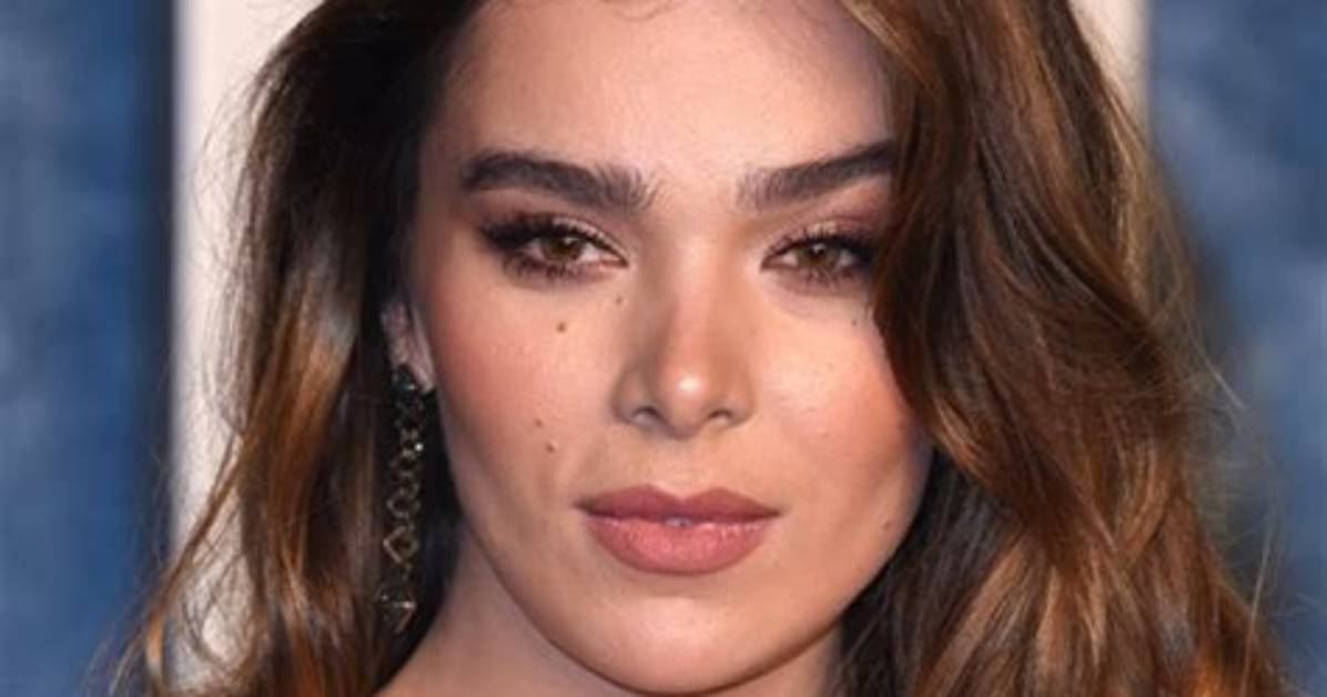 The Allure of Brunette Actresses: a Captivating Collection