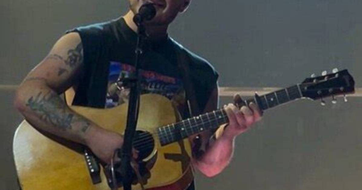 The Unlikely Connection Between Zach Bryan and Luke Bryan: Are They Brothers?