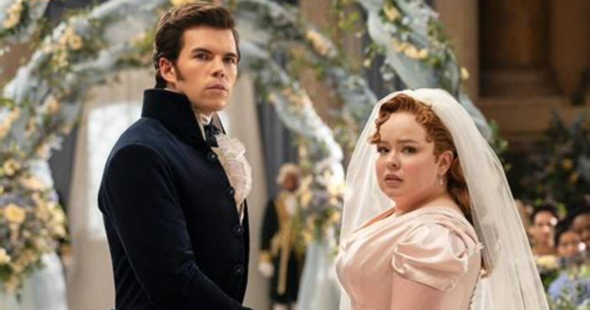Top Bridgerton Moments: Colin and Penelope's Mirror Encounter