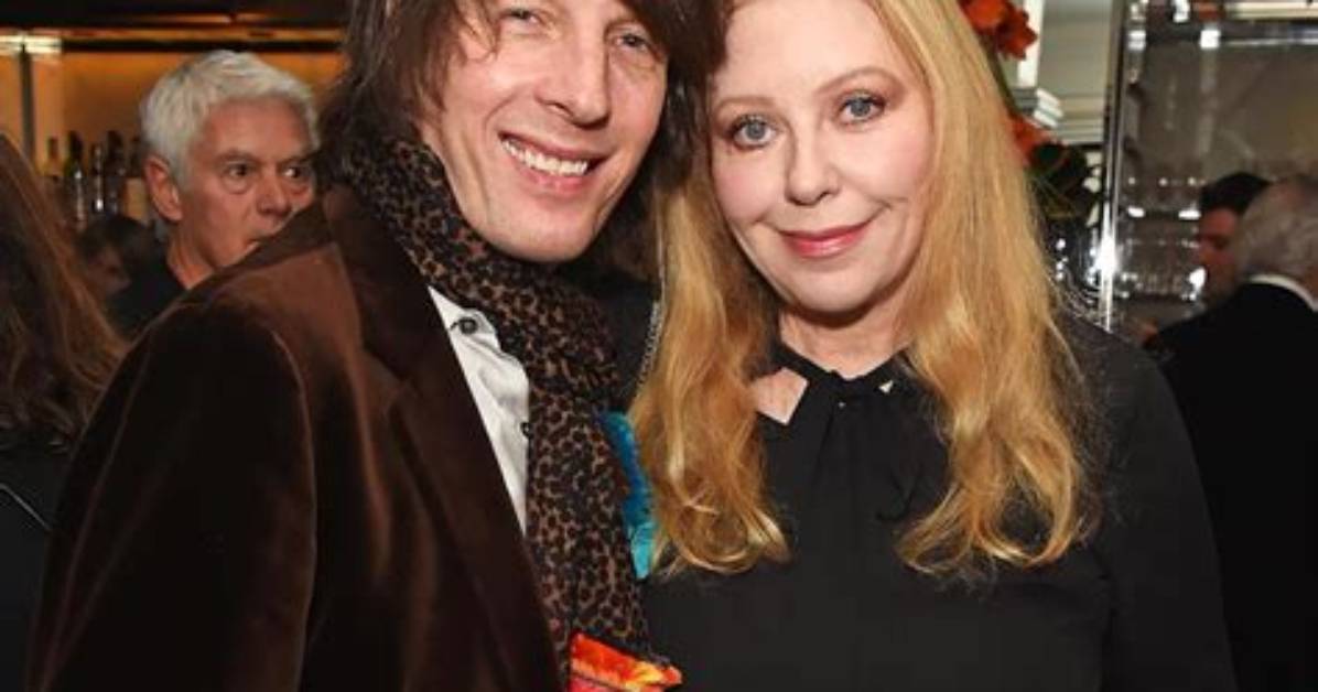Uncover Bebe Buell's Towering Height