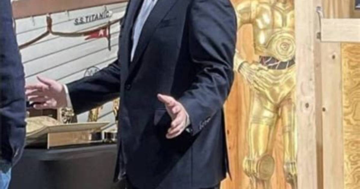 Uncover the Height Enigma: Unraveling Ron Desantis's Stature