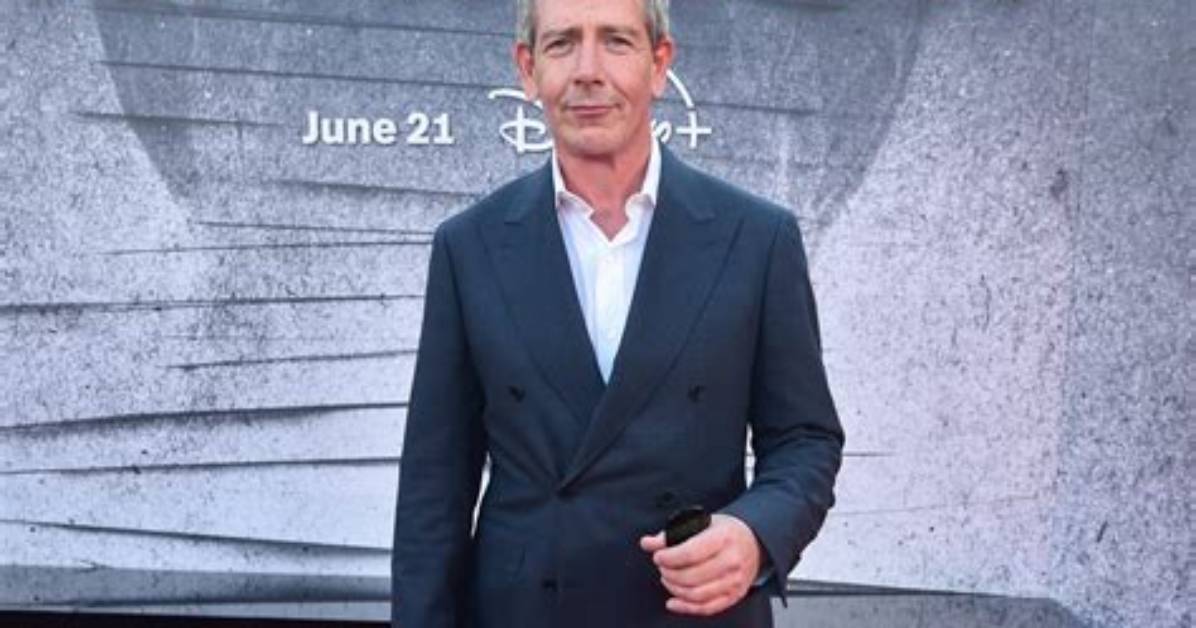 Uncover the True Height of Ben Mendelsohn: an Exclusive Insider's Look