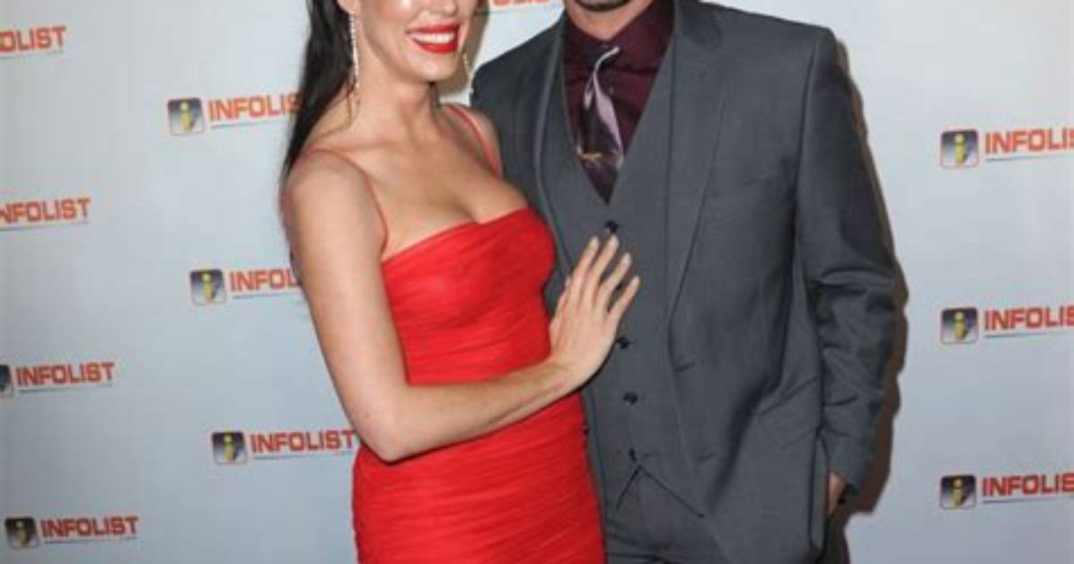 Uncovering the Truth: Is Jonathan Stoddard Married?