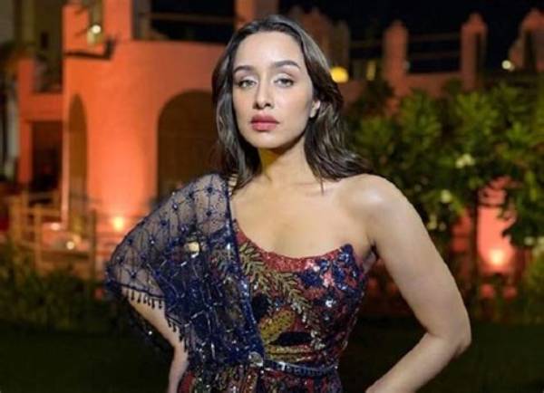 Unraveling Shraddha Kapoor's Weight Journey: Discoveries and Insights