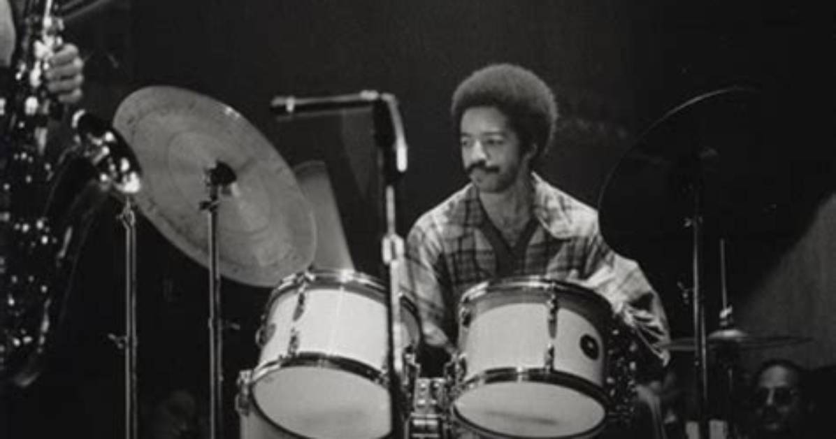 Unraveling the Rhythmic Genius of the Foo Fighters Drummer