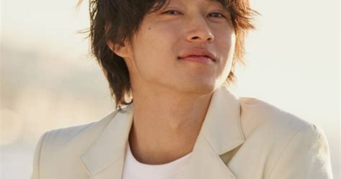 Unveil the Enigmatic World of Kento Yamazaki's Relationships