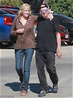 Unveiling Daryl Hannah’s Family Life: Does Daryl Hannah Have Children?