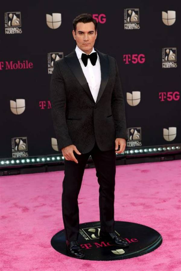 Unveiling David Zepeda's Height: Surprising Insights and Impact