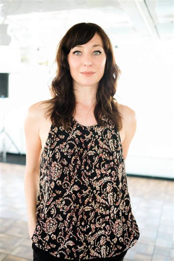 Unveiling Isidora Goreshter's Cultural Tapestry: Exploring Her Russian-Jewish Heritage
