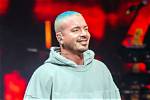 Unveiling J Balvin's Marital Status: Discoveries and Insights