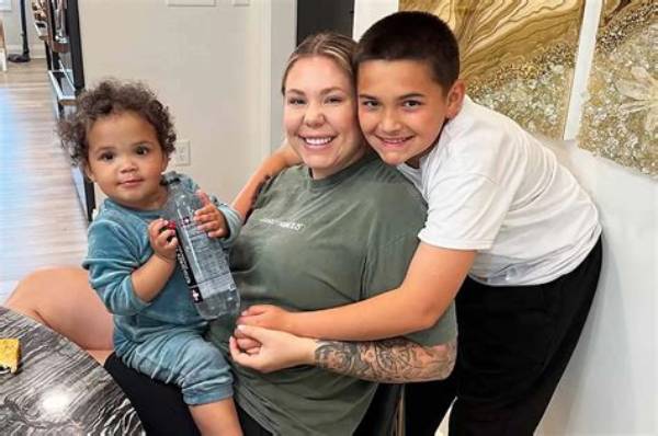 Unveiling Kailyn Lowry's Height and Its Impact