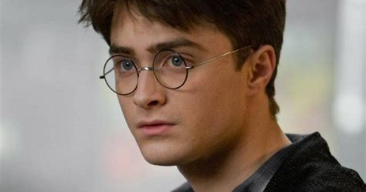 Unveiling the Age of Daniel Radcliffe During Deathly Hallows Part 1