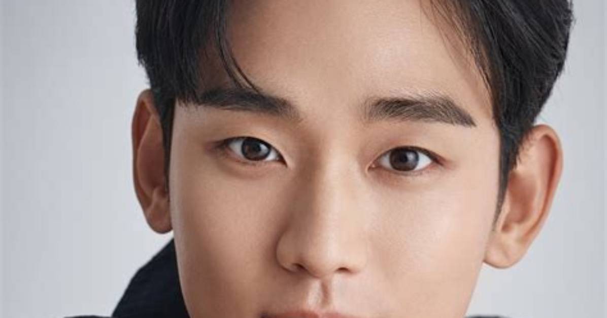 Unveiling the Enigma: Kim Soo Hyun's Height in Feet